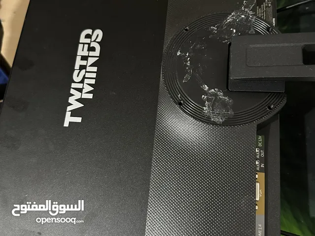للبيع شاشه استعمال حشمه وشبه جديده سبب البيع ماحتاجها