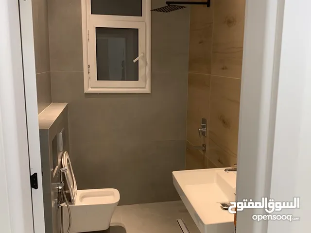 200 m2 4 Bedrooms Apartments for Sale in Tripoli Al-Shok Rd