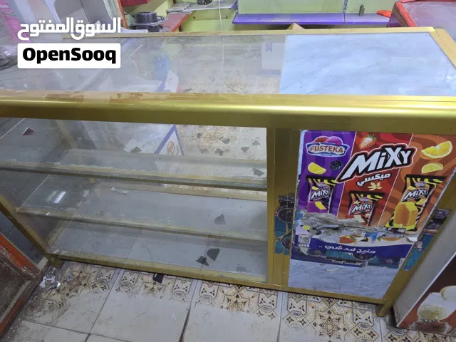 ميز عارض