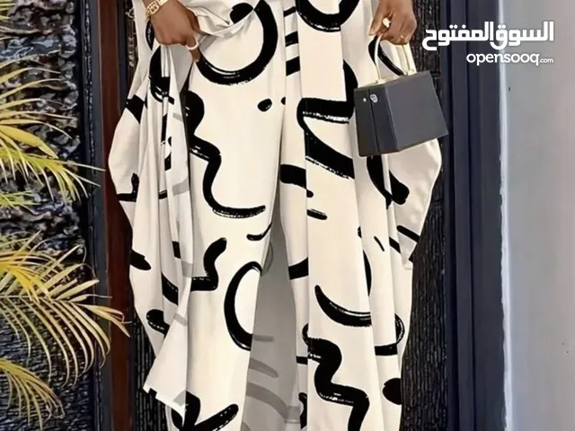 طقم اسود و بيج من شي ان غير مستعمل