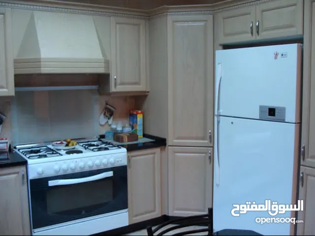 شقة ارضية مميزة ومفروشة