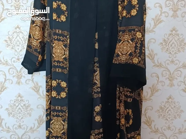 عبايات وجاكيتات للبيع