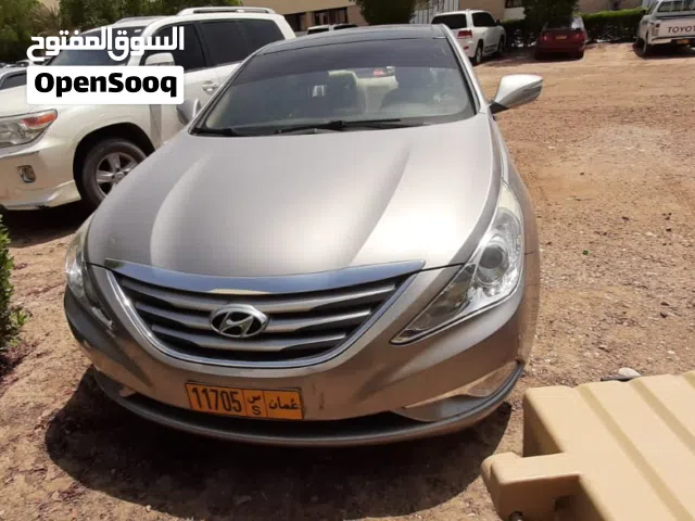 هيونداي سوناتا 2014  رقم واحد بحالة جيدة