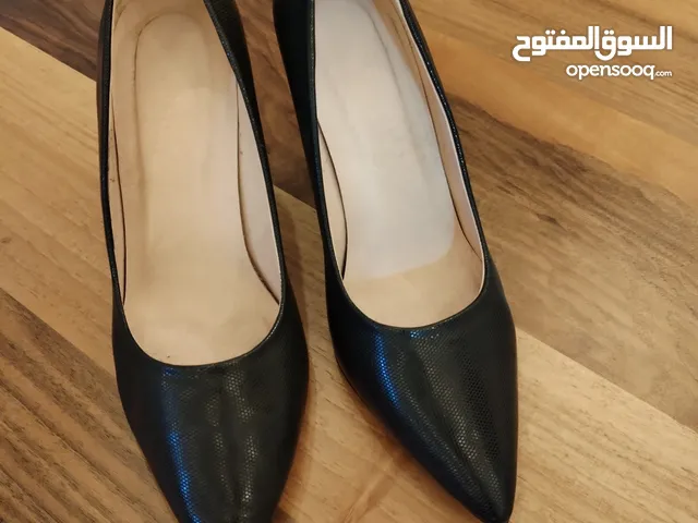 Other With Heels in Irbid