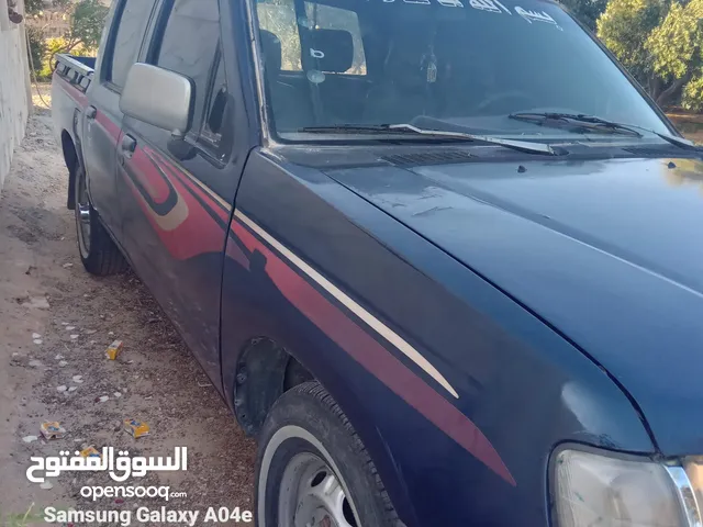 نيسان الشبح موديل 1998