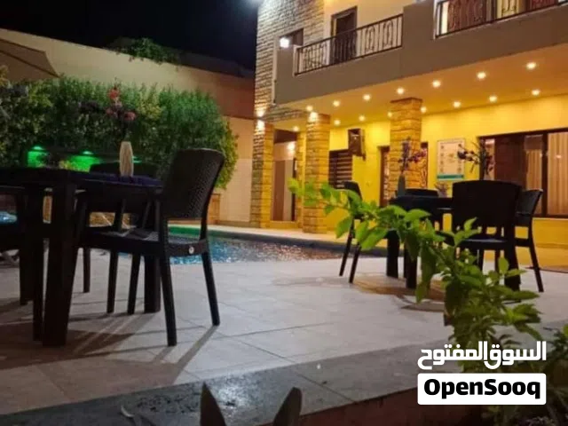 4 Bedrooms Chalet for Rent in Amman Airport Road - Manaseer Gs