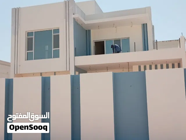300 m2 4 Bedrooms Villa for Sale in Dhofar Salala