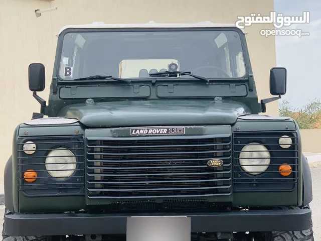 Used Land Rover Defender in Zawiya