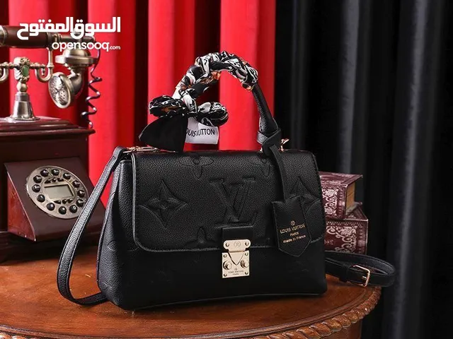 Stay Stylish and Luxurious with Our Bag - أفضل الماركات العالمية للشنط النسائية