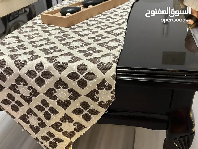 طاولات غرفة جلوس