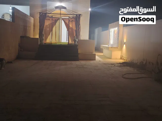 100 m2 2 Bedrooms Townhouse for Rent in Muscat Amerat