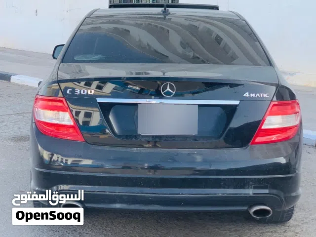 2010 مرسيدس بنز الفئة-C C 300