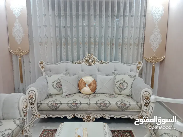 طقم كنب تركي 7 مقاعد مستخدم بحال الوكالة (استخدام عرسان)