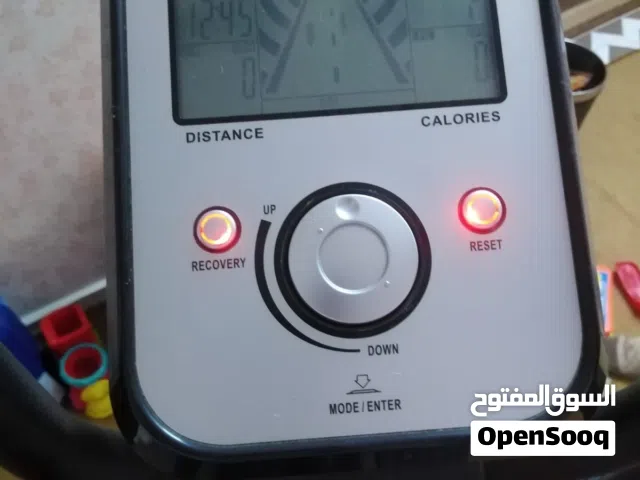 “Elliptical / Cross Trainer” جهاز إليبتيكال للمشي  والتمارين الهوائية