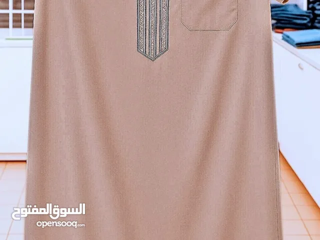 عبايه نص كم
