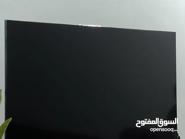 تلفزيونات ثلاثه