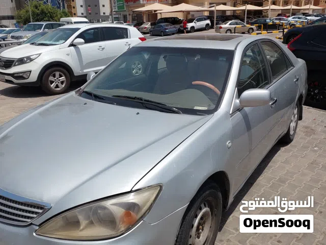 تويتا كامري 2004