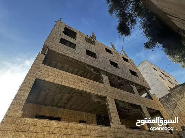 شقق بدون تشطيب في الجاردنز