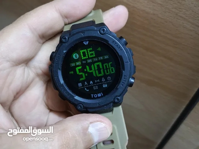 ساعة تومي رياضية