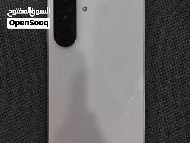 هاتف سامسونج A56 التخزين 256 جيجابايت لون رودي فاتح جدا