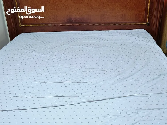 king size medical mattress is less than 6 month