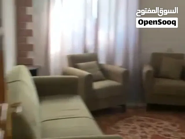 شقة في بن عاشور وسعاية البديري دور اول  مفروشة