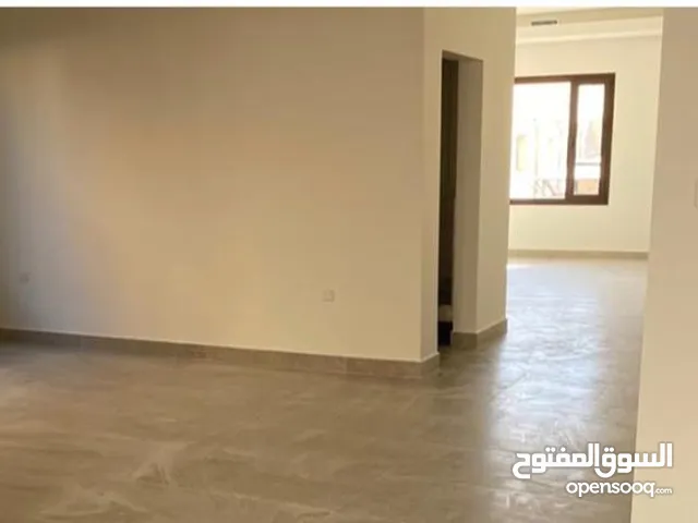 150 m2 3 Bedrooms Townhouse for Rent in Kuwait City Kaifan