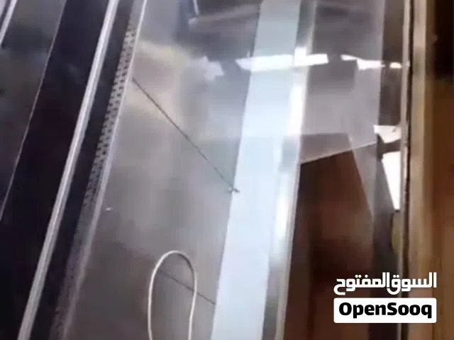 تلاجة عرض وتبريد بحاله ممتازه