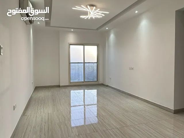 Stunning 2 BHK flat for Rent in  Azaiba - شقة غرفتين للايجار في العذيبة