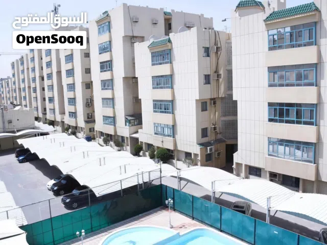 Apartments new doha complex and one month free in New doha. 1kilo from meshirb metro Station