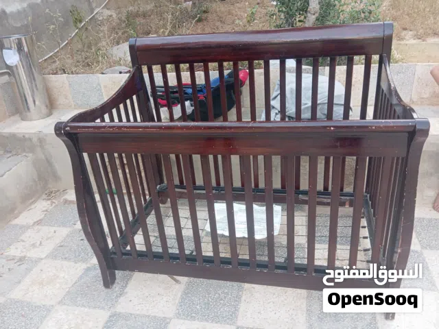 تخت بيبي للبيع
