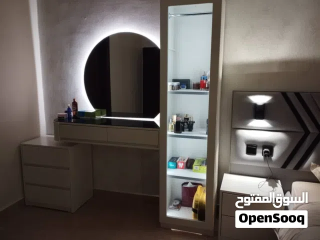 غرفة نوم شبه جديدة للبيع استعمال شهور فقط لغرض السفر