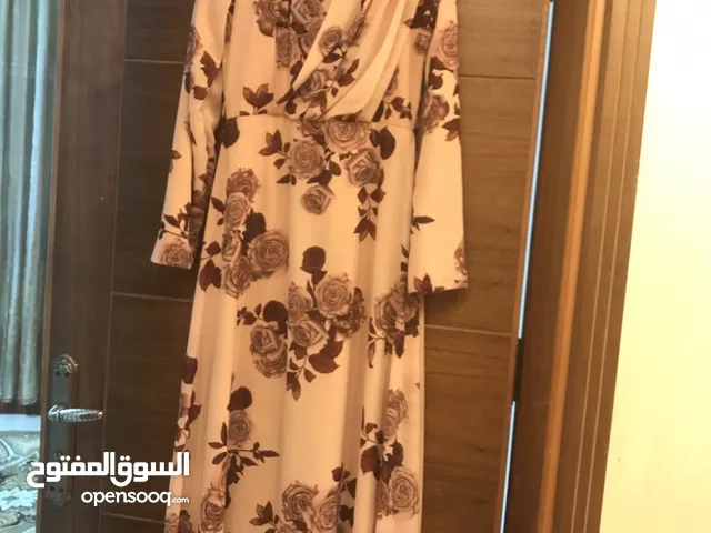 فستان مناسب للعيد يمكن لعمر 14'15
