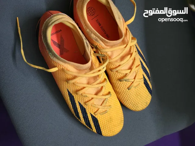 Football shoes