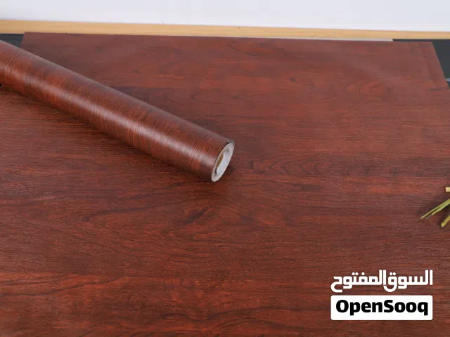 نوع المنتج: ورق لاصق (PVC) خشابي أصلي. العرض: 1.23 متر (هذا العرض ممتاز لتغطية الأبواب والمطابخ بد