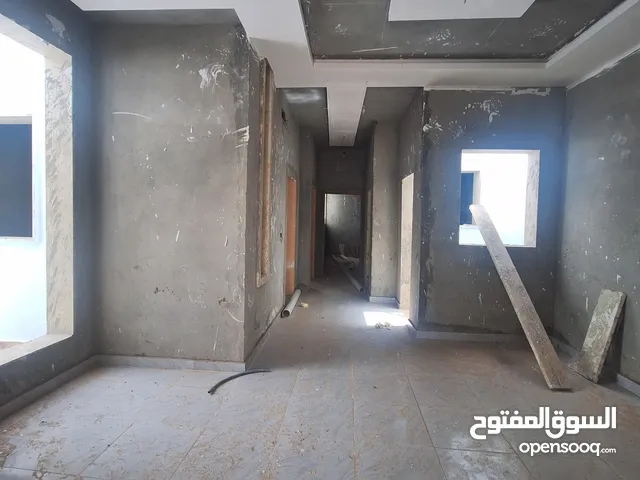 105 m2 3 Bedrooms Townhouse for Sale in Tripoli Ain Zara