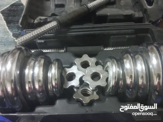 اثقال للبيع بسعر 35 دينار و قابل للتفويض وبحاله جيده وكل ثقل يوجد منه اربعه ومسكتين