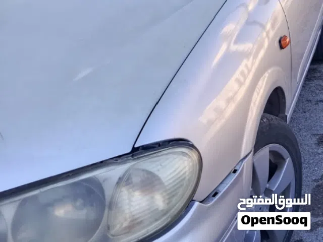 2007 نيسان صني Standard