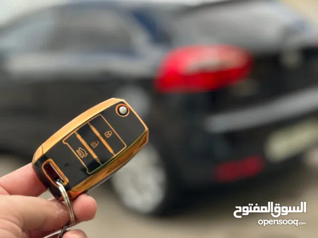 Kia rio 2013 هاتشباك كيا ريو 2013 تسيير 2016  اصل برايفت  ماتور 1400 cc  تيربو ديزل جير عادي 6 غيارا