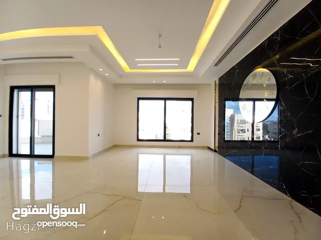 شقة غير مفروشة للإيجار في دير غبار  ( Property 36122 ) سنوي فقط