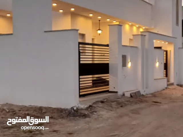 170m2 More than 6 bedrooms Villa for Sale in Tripoli Souq Al-Juma'a