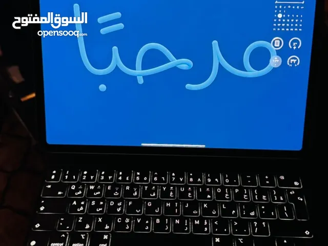 ايباد برو 12.9 مع ماجك كيبورد الاصلي من ابل