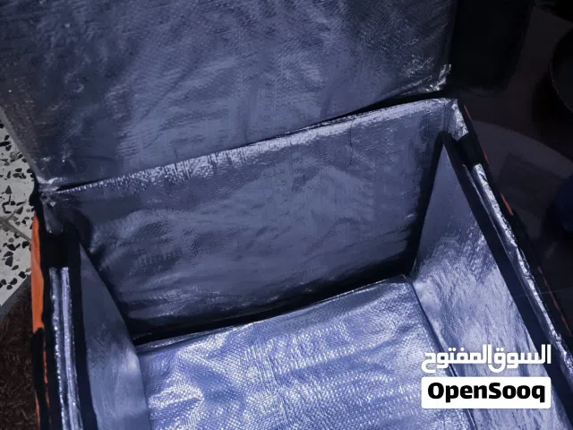 بوكس توصيل سيلفر من الداخل