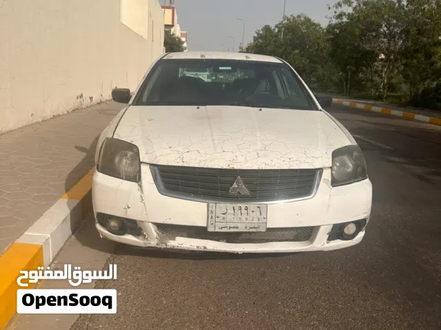 2012 ميتسوبيشي جالنت Standard
