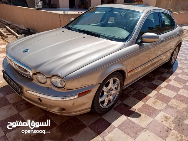 Used Jaguar X-Type in Tripoli