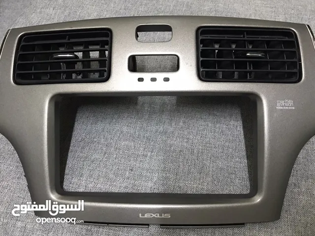 ديكور شاشة لكزس ES من 2003 الي 2006 وكالة اصلي يسمح بتركيب اي شاشة حالة نادرة ونظيف كما الجديد