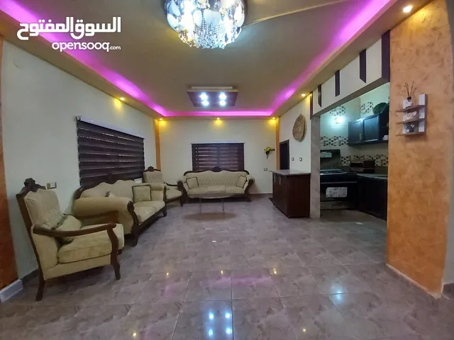 4 Bedrooms Chalet for Rent in Zarqa Al-Alouk