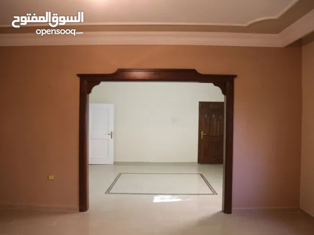 380m2 5 Bedrooms Villa for Sale in Amman Jubaiha