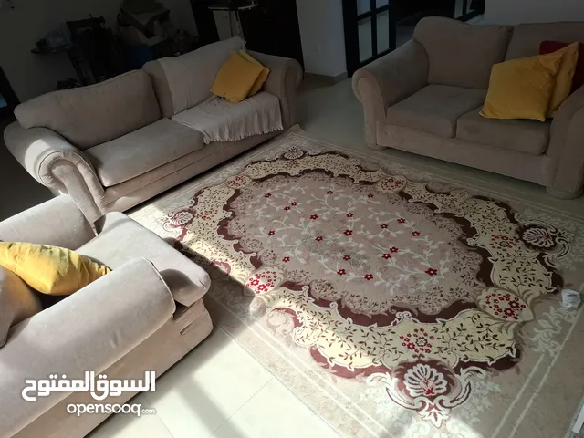 كنب للبيع حالة ممتازه 1×2×3