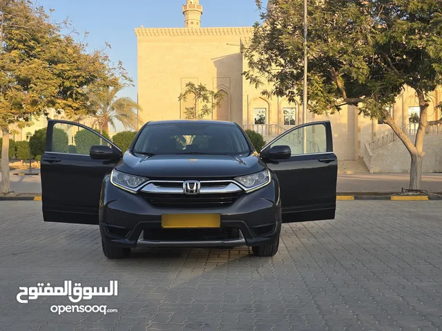 هوندا CRV خليجي المالك الاول بدون حوادث ولاصبغ نهائيا شبه جديدة سيرفس وكاله بحالة الوكاله